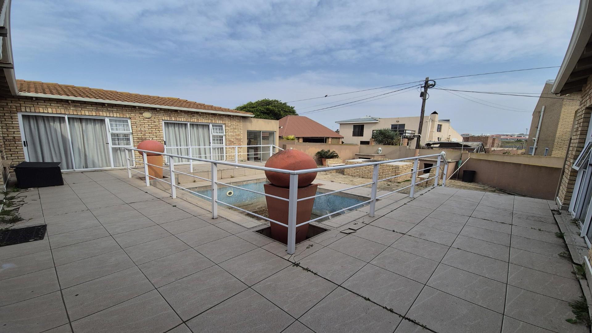 Backyard of property in Bluewater Bay