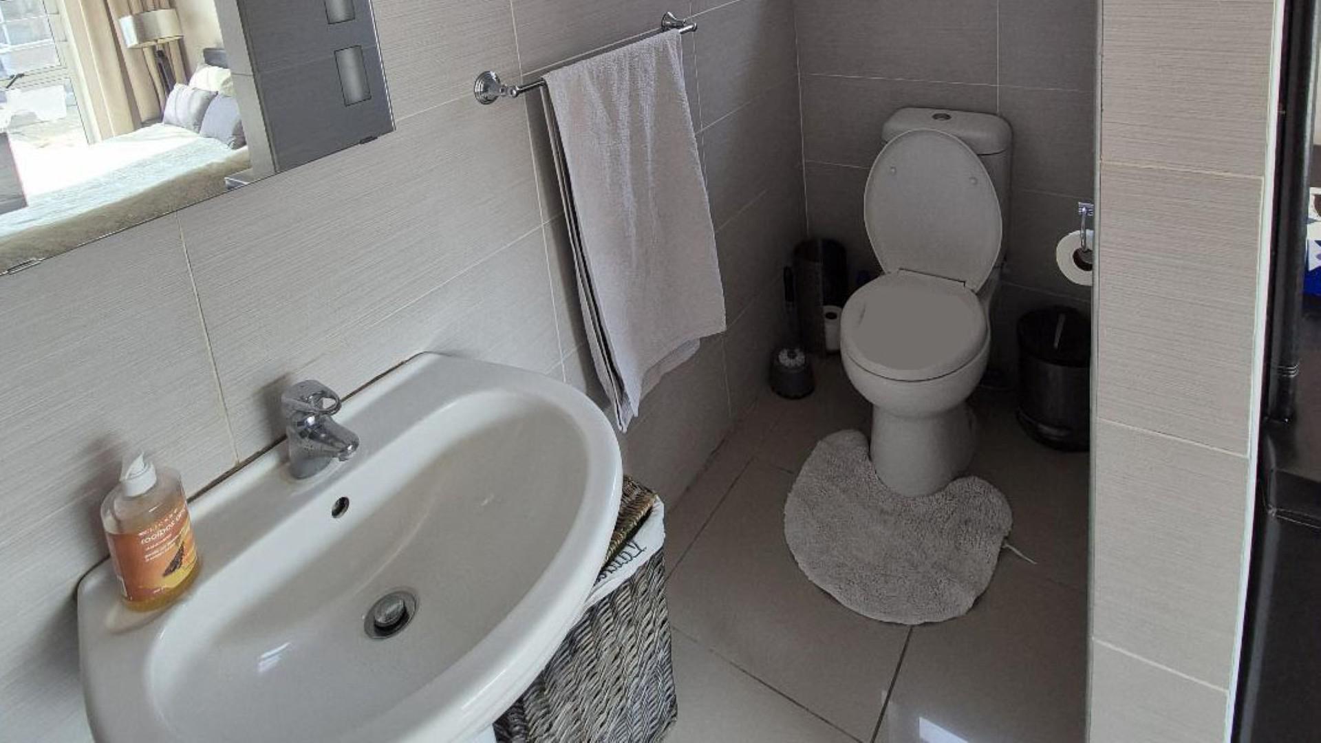 Bathroom 3+ of property in Bluewater Bay