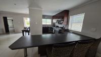 Kitchen of property in Bluewater Bay
