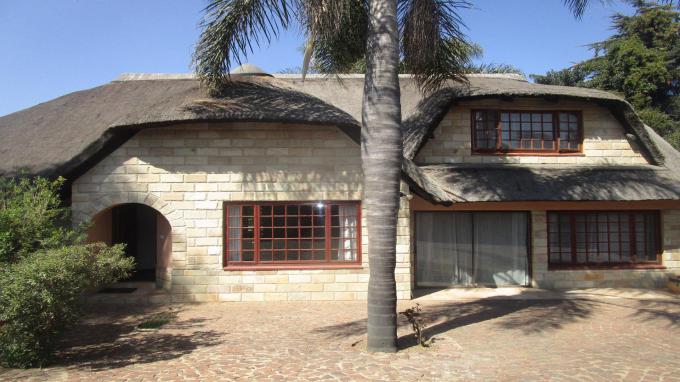 3 Bedroom House for Sale For Sale in Weltevreden Park - Private Sale - MR325770