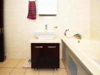 Bathroom 1 - 7 square meters of property in Summerset