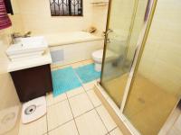 Bathroom 1 - 7 square meters of property in Summerset