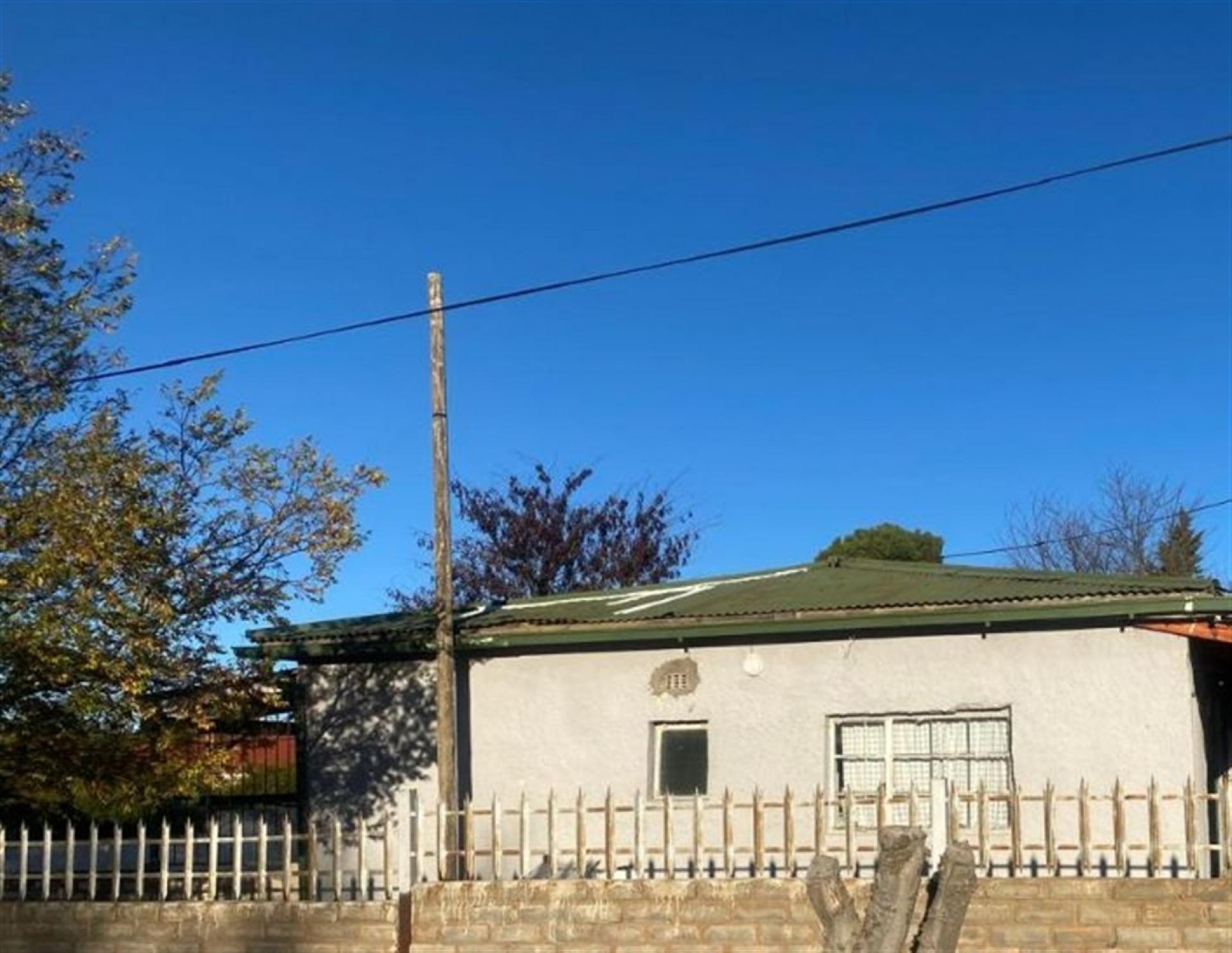 Front View of property in Molteno