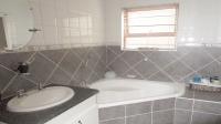 Main Bathroom - 9 square meters of property in Meyersdal