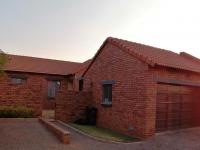 Front View of property in Mooikloof Ridge