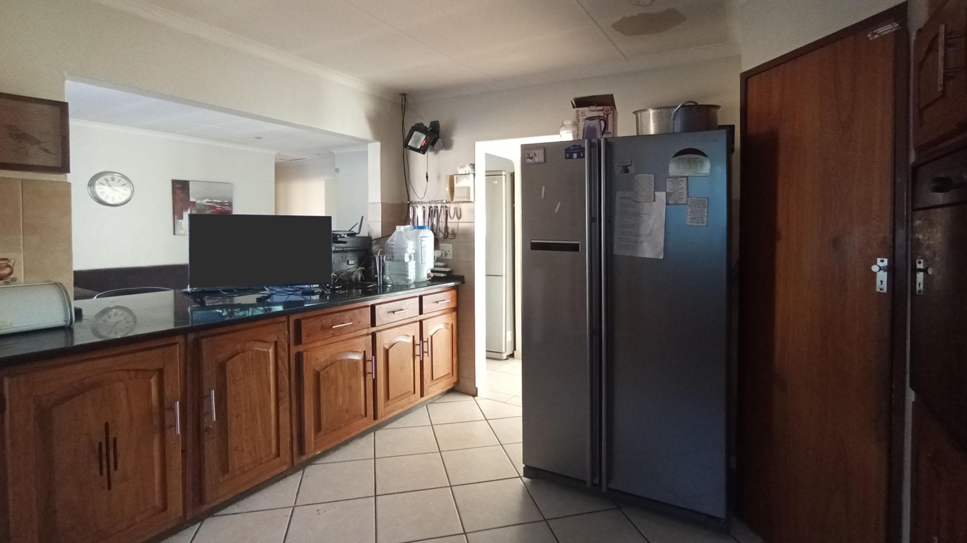 Kitchen - 15 square meters of property in Glen Austin AH (Midrand)