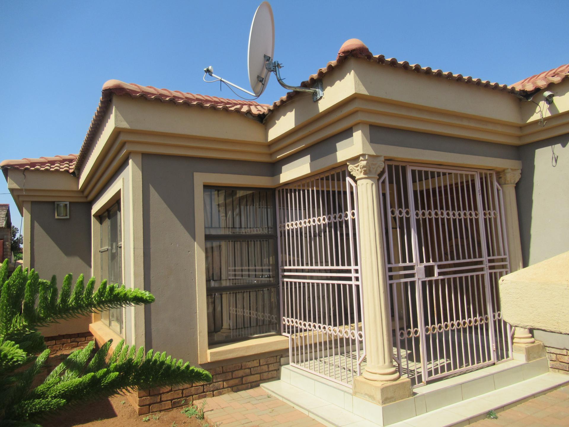 2 Bedroom House for Sale For Sale in Soshanguve MR326877 MyRoof