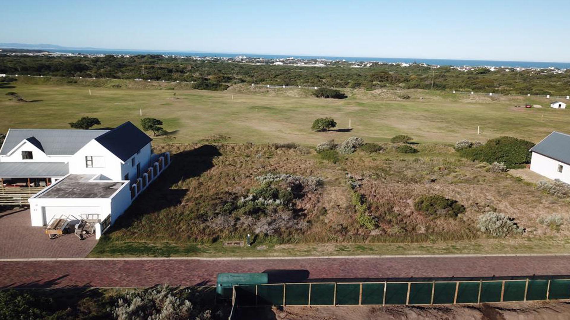 Front View of property in St Francis Bay