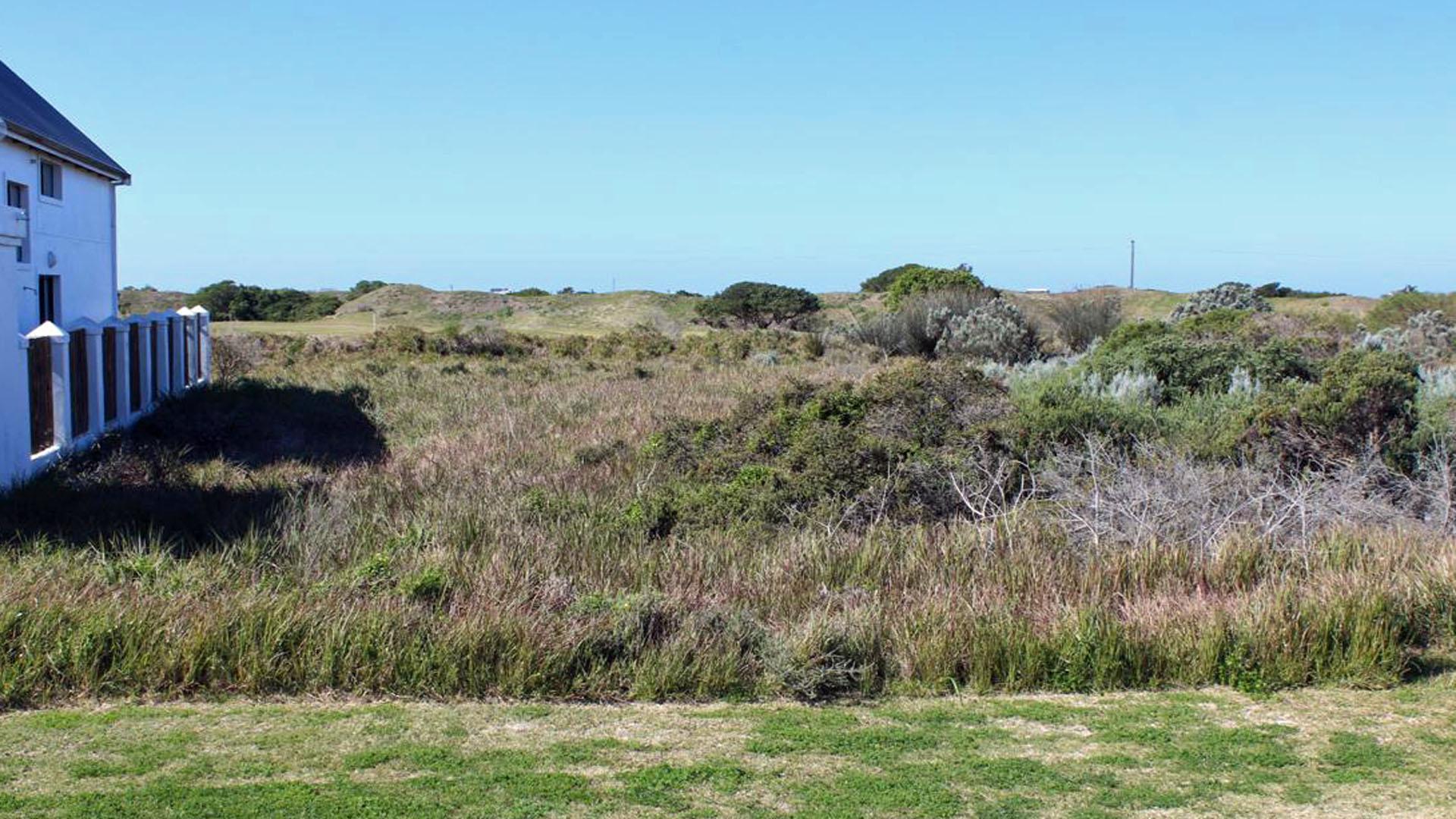 Front View of property in St Francis Bay