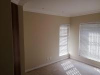 Bed Room 2 of property in Summerstrand