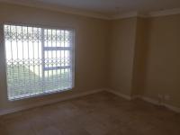 Bed Room 1 of property in Summerstrand
