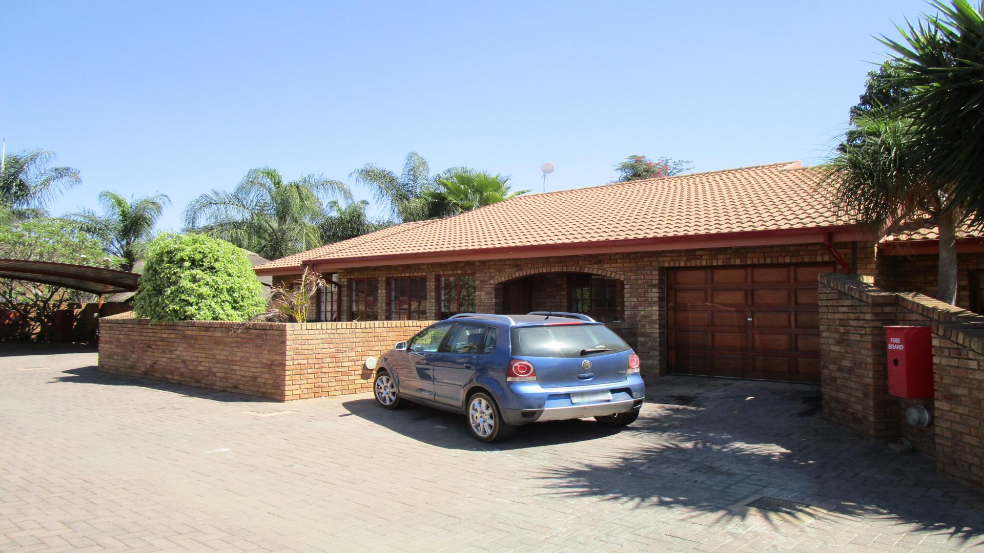 Front View of property in Protea Park