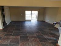 Lounges - 17 square meters of property in Waterval East