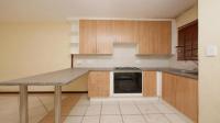 Kitchen of property in Sagewood