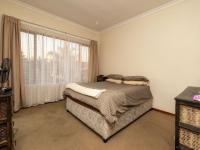 Main Bedroom of property in Krugersdorp