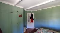 Bed Room 1 - 25 square meters of property in Florida North