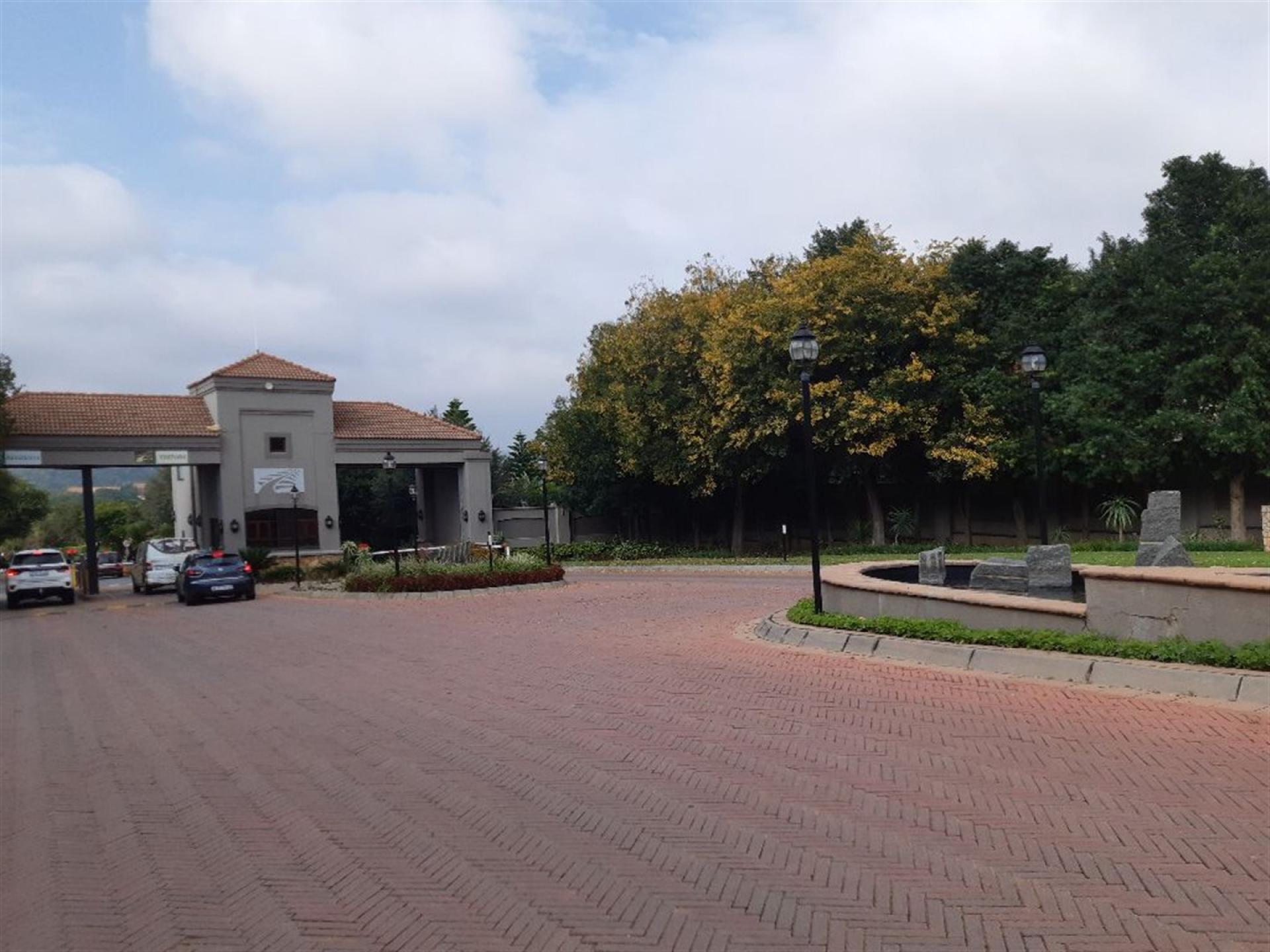 Front View of property in Maroeladal