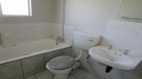 Main Bathroom - 5 square meters of property in Northgate (JHB)