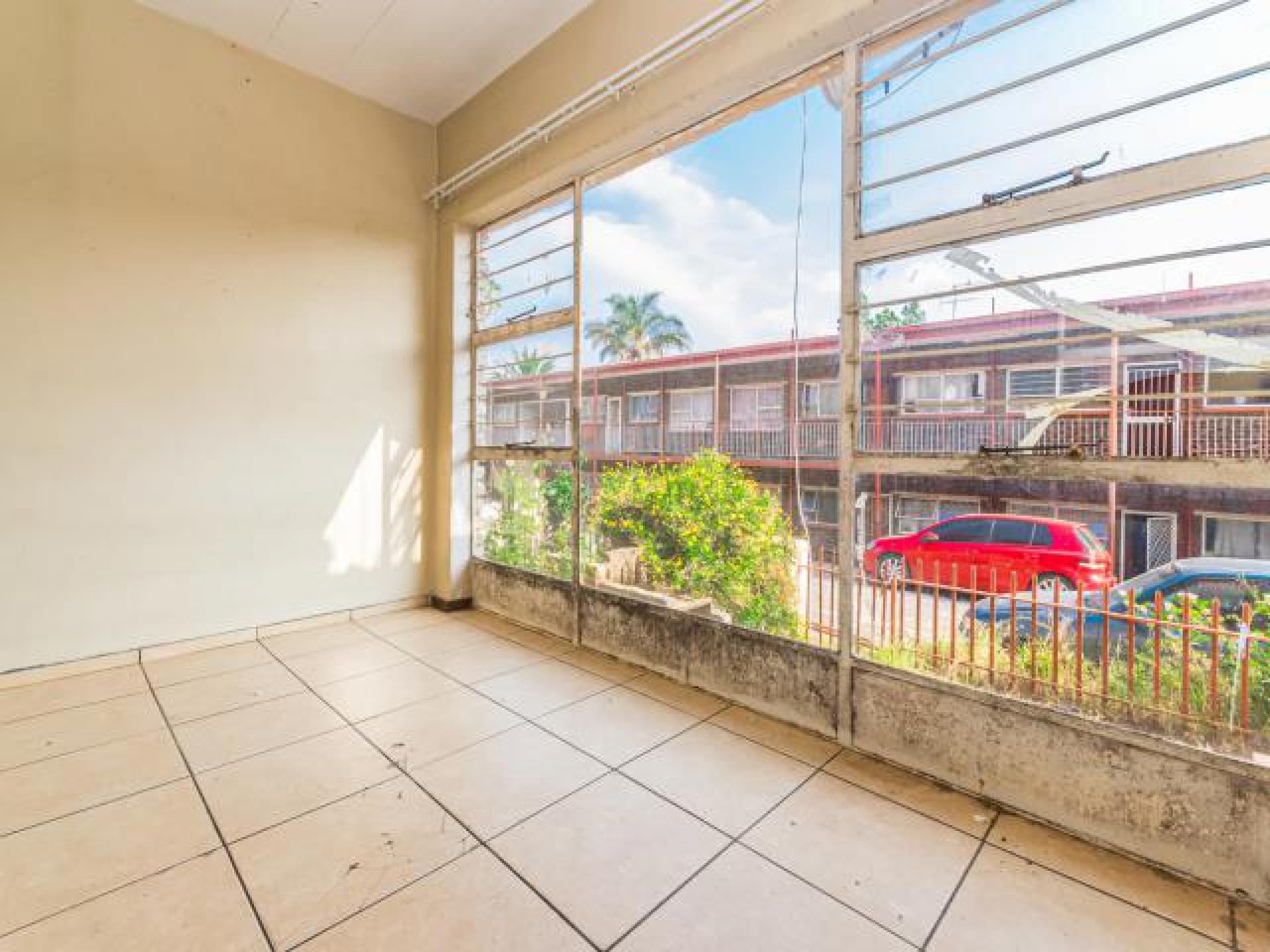 Bed Room 3 - 9 square meters of property in Wentworth Park