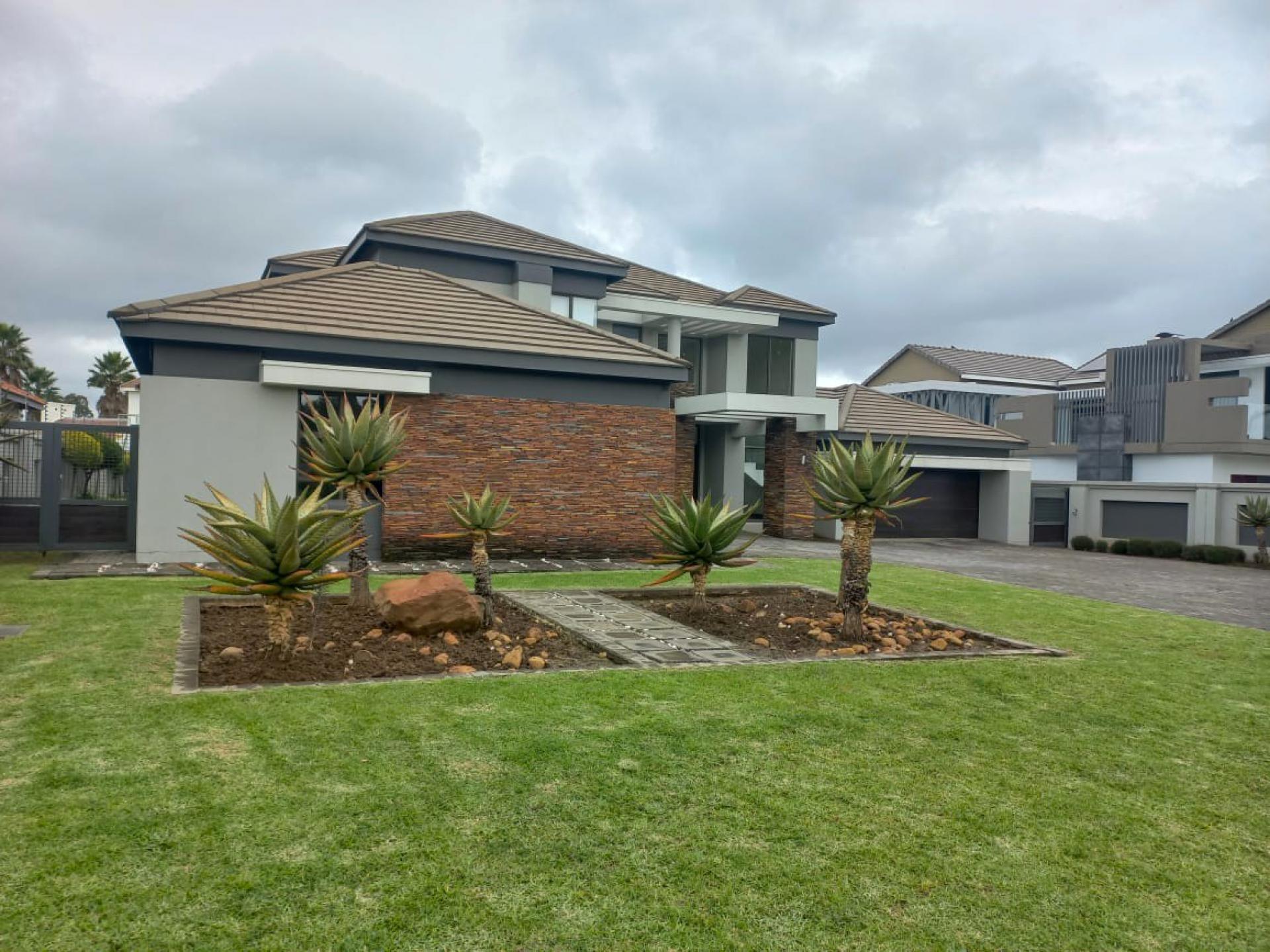 Front View of property in Helderwyk Estate