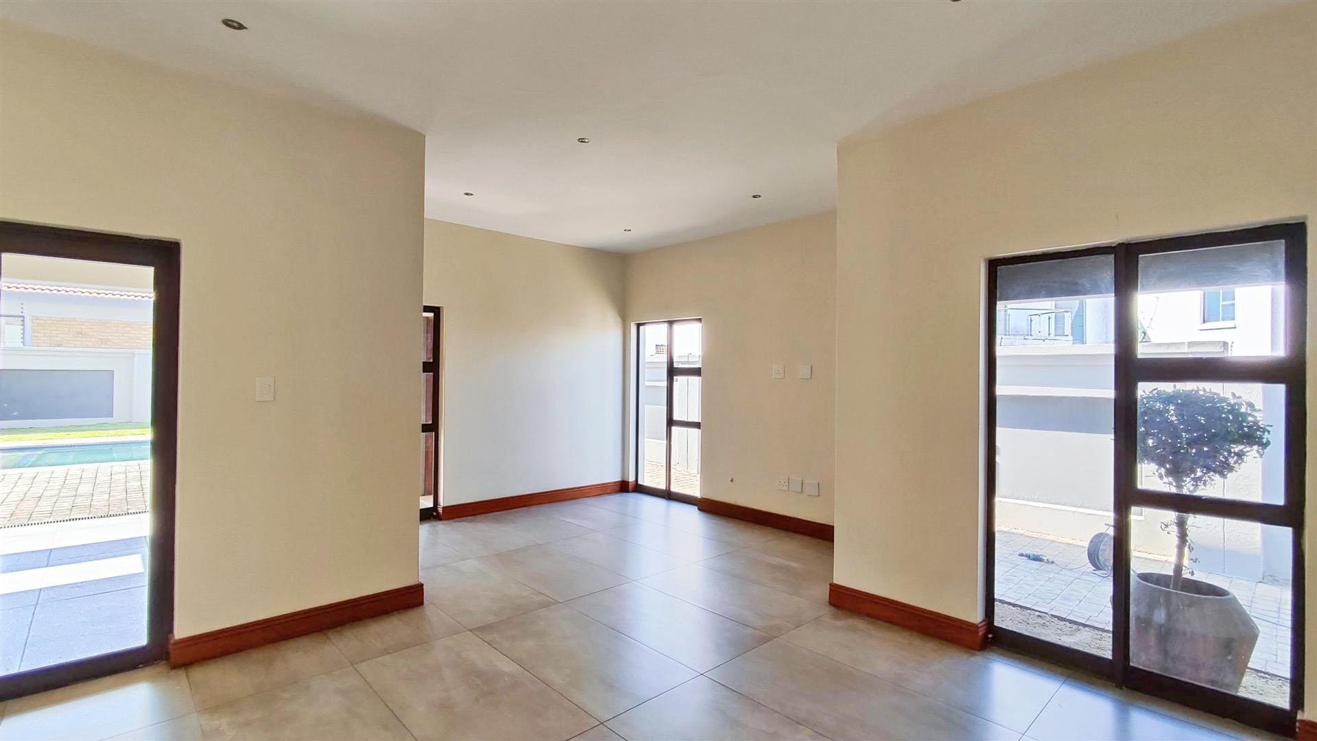 Lounges - 74 square meters of property in Helderwyk Estate