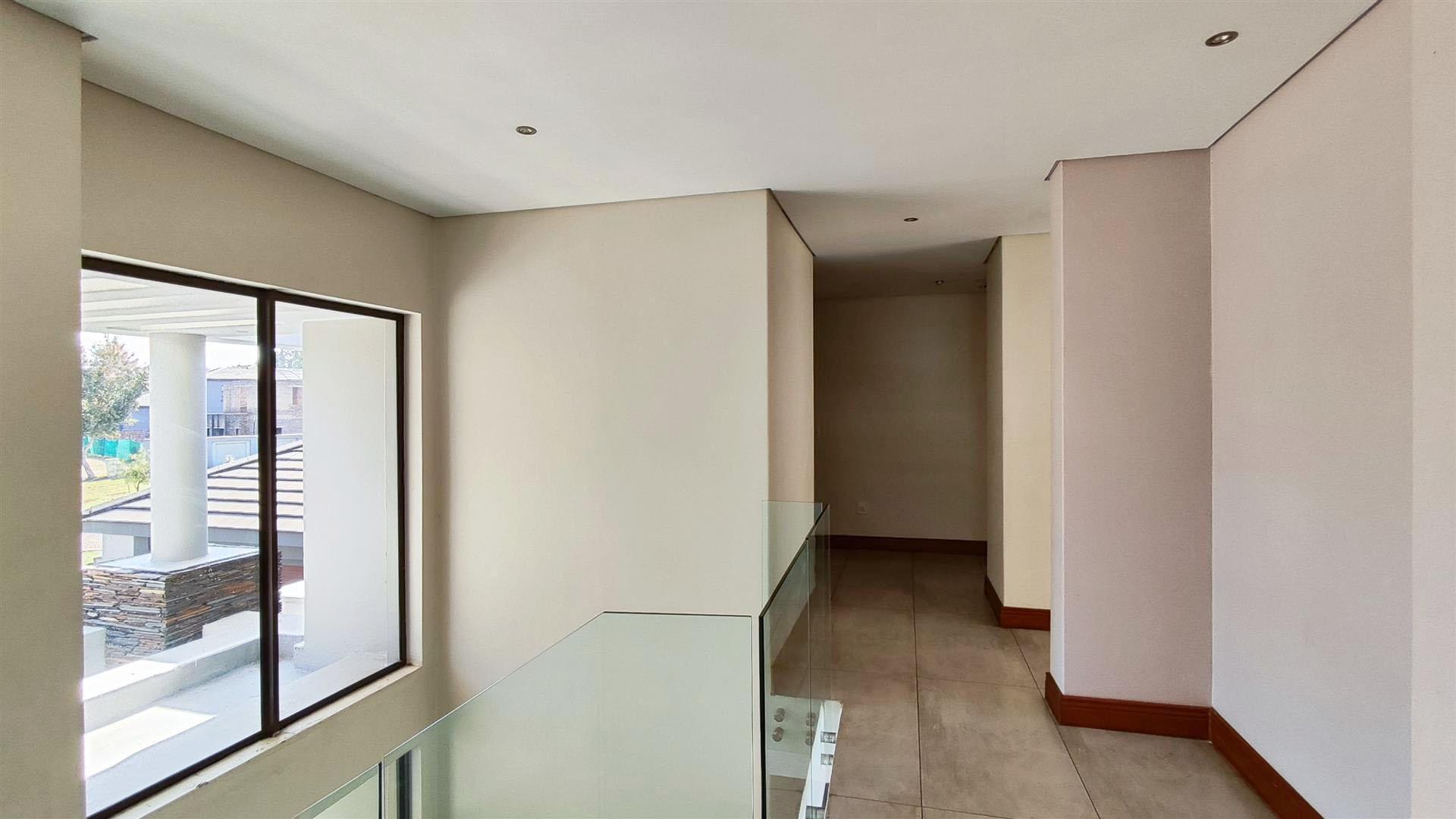 Spaces - 94 square meters of property in Helderwyk Estate