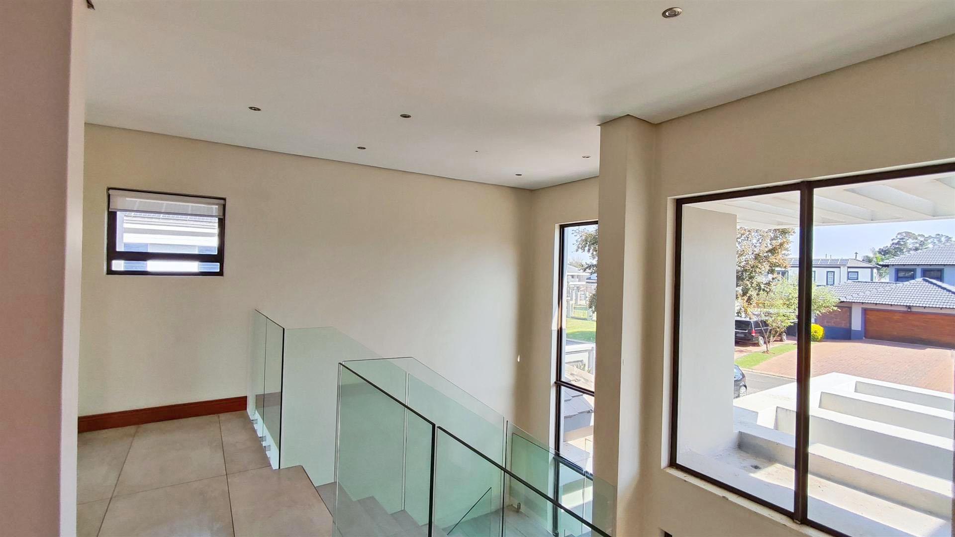 Spaces - 94 square meters of property in Helderwyk Estate