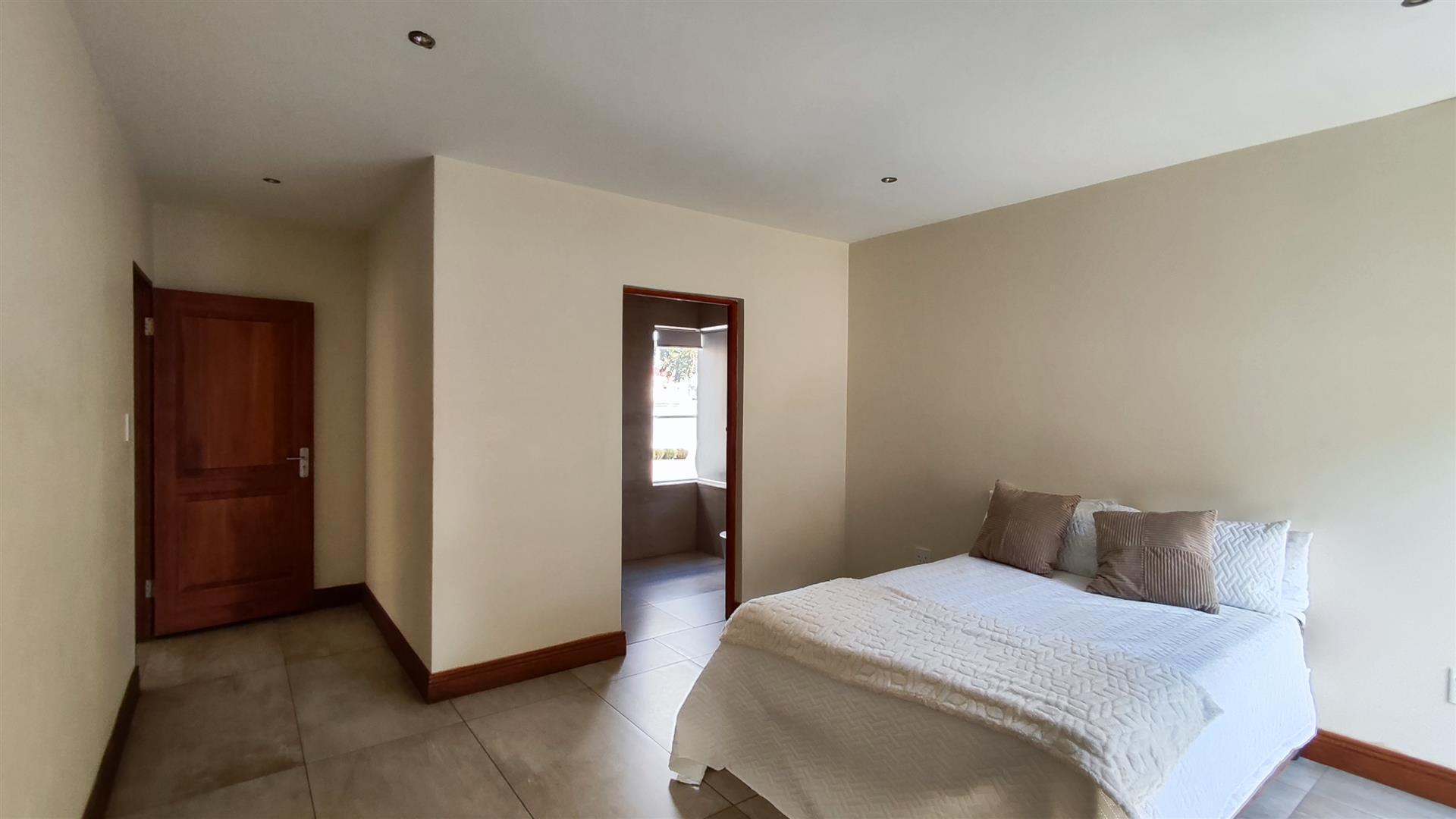 Bed Room 1 - 24 square meters of property in Helderwyk Estate