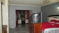Main Bedroom - 25 square meters of property in Pretoria Rural