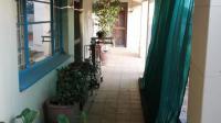 Patio - 109 square meters of property in Barkly West
