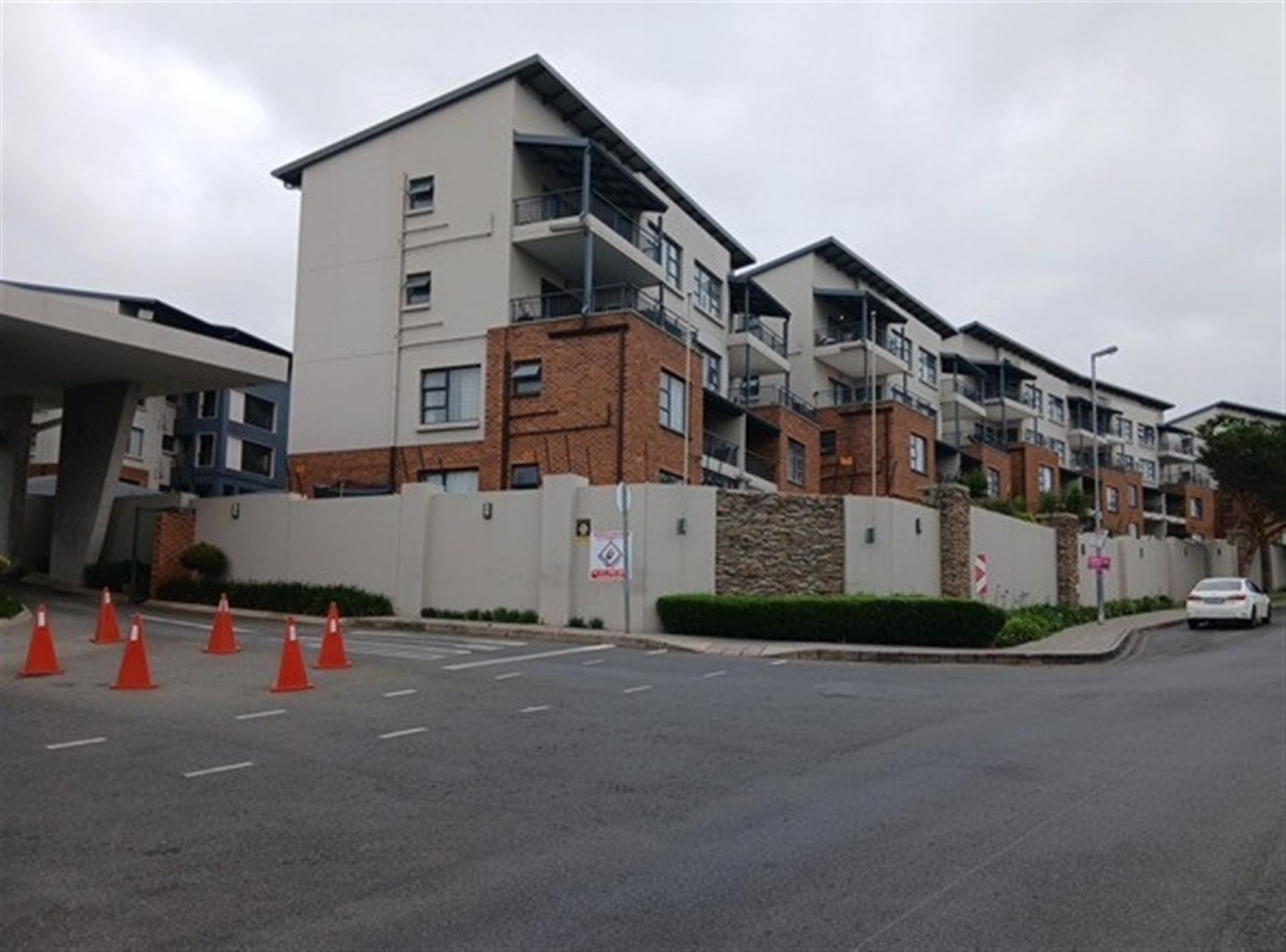 Front View of property in Oakdene