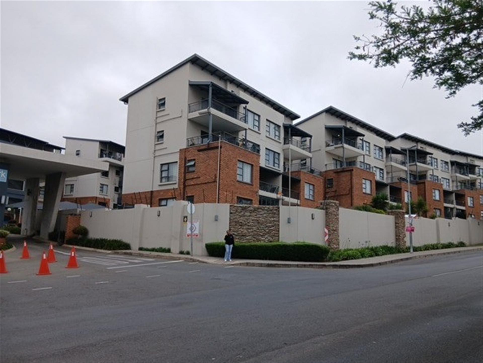 Front View of property in Oakdene
