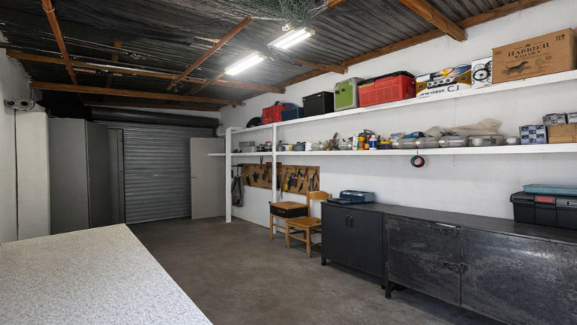 Garage of property in Bloemfontein