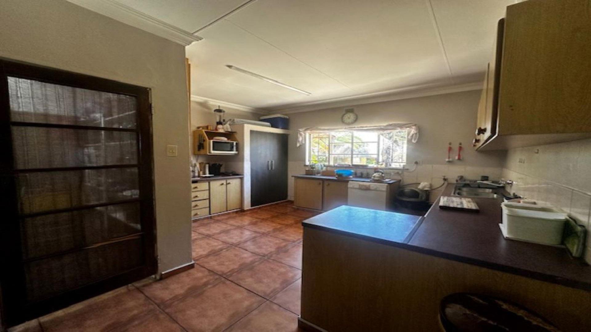 Kitchen of property in Bloemfontein