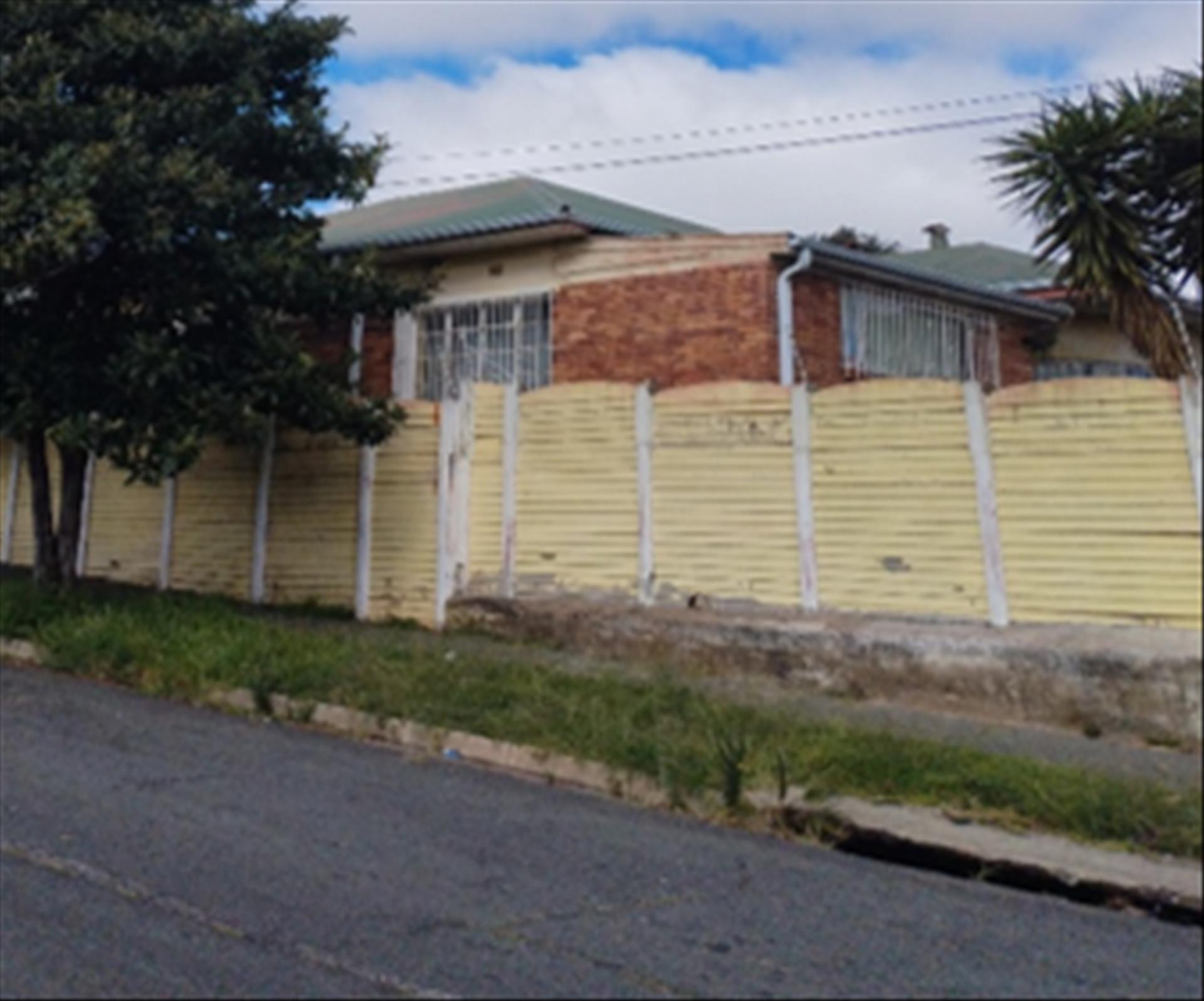 Front View of property in Rosettenville