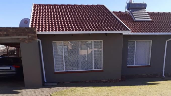 3 Bedroom House for Sale For Sale in Ennerdale - Home Sell - MR330365