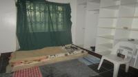 Bed Room 1 - 32 square meters of property in Selection park