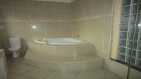 Main Bathroom - 12 square meters of property in Selection park
