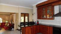 Kitchen - 21 square meters of property in Dainfern Valley