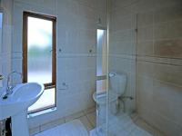 Bathroom 2 - 5 square meters of property in Dainfern Valley