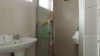 Bathroom 2 - 3 square meters of property in Kensington - JHB