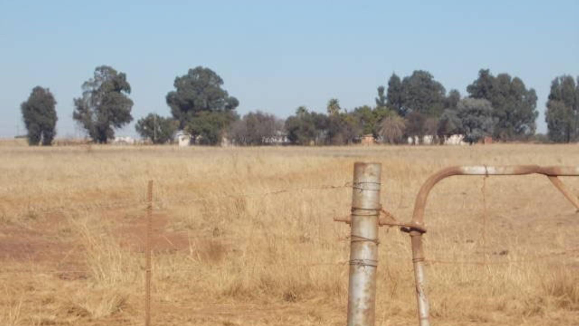 Front View of property in Elandspoort
