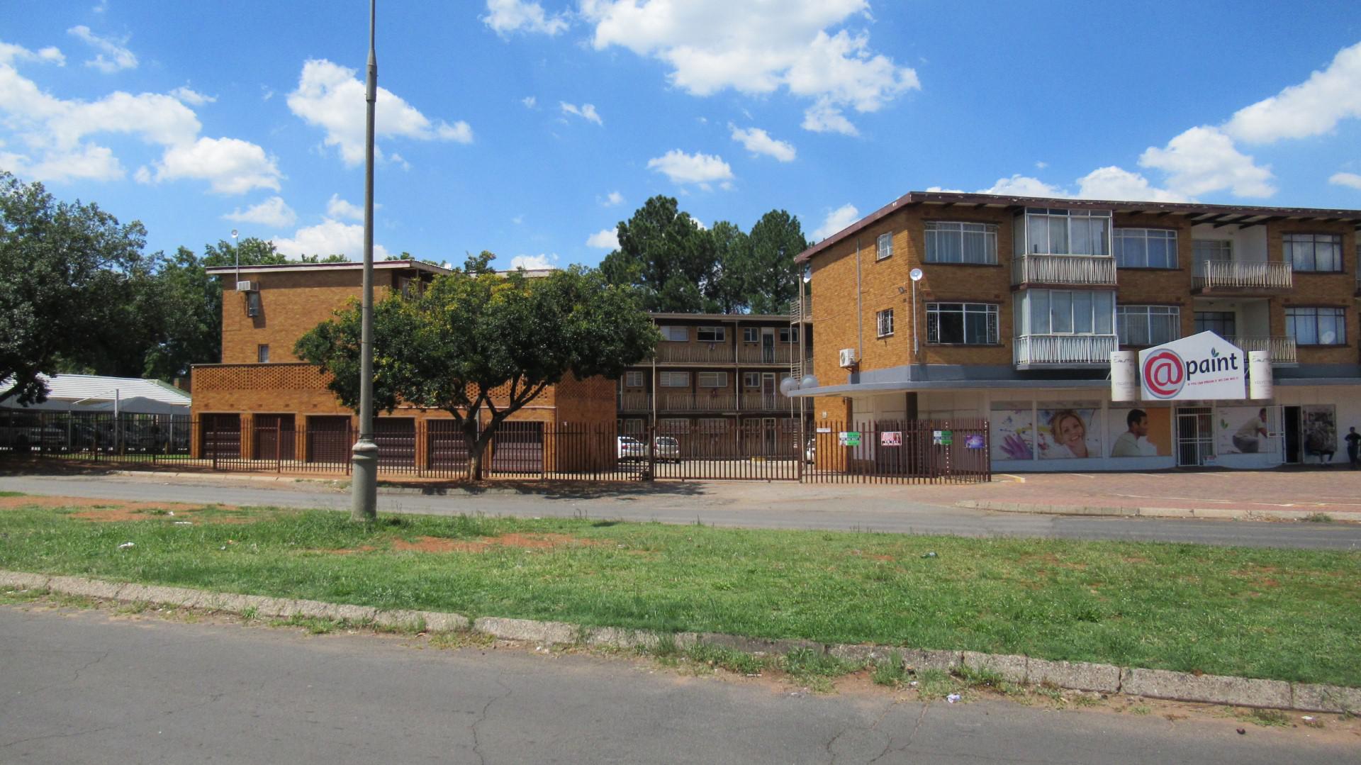 FNB Quick Sell 1 Bedroom Sectional Title for Sale in Vanderb
