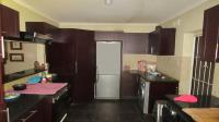 Kitchen - 29 square meters of property in Waterfall