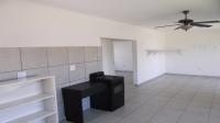 Kitchen - 17 square meters of property in Sonland Park