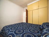 Bed Room 2 of property in Beacon Bay