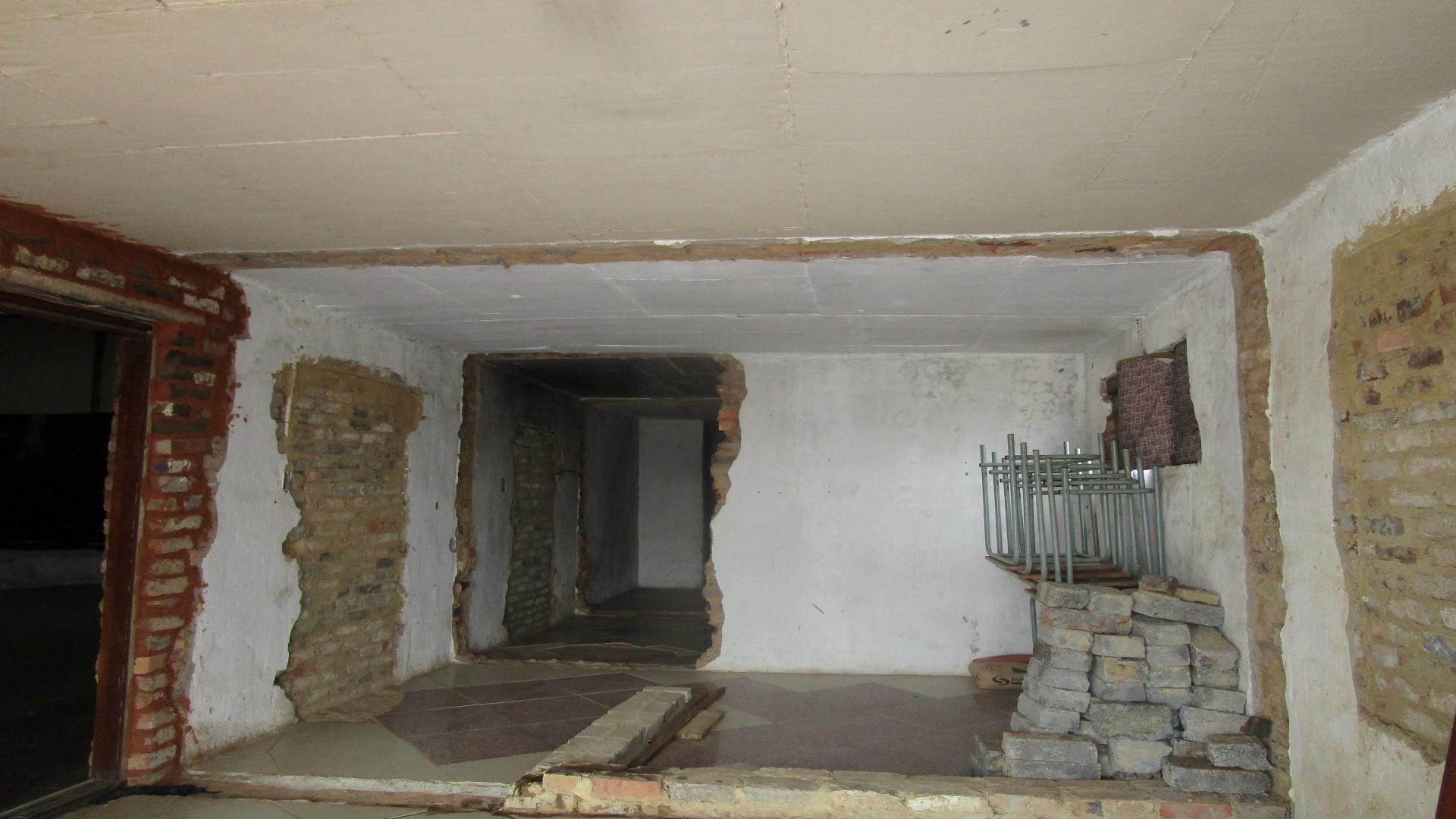 Rooms - 9 square meters of property in Withok Estates