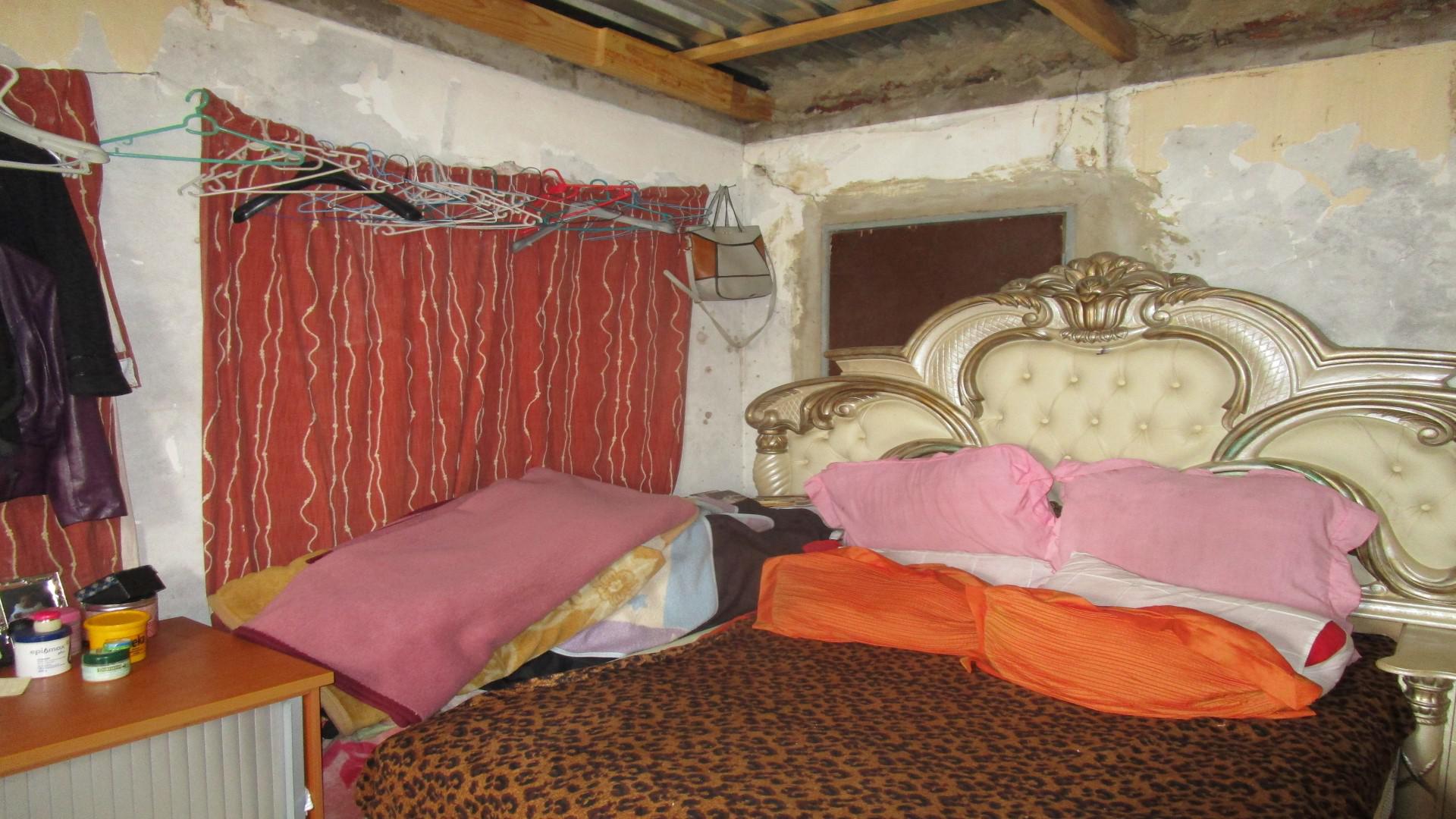 Bed Room 1 - 36 square meters of property in Withok Estates