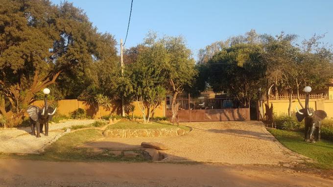 4 Bedroom House for Sale For Sale in Olifants Nek - Home Sell - MR331617