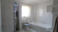 Bathroom 1 - 6 square meters of property in Safarituine